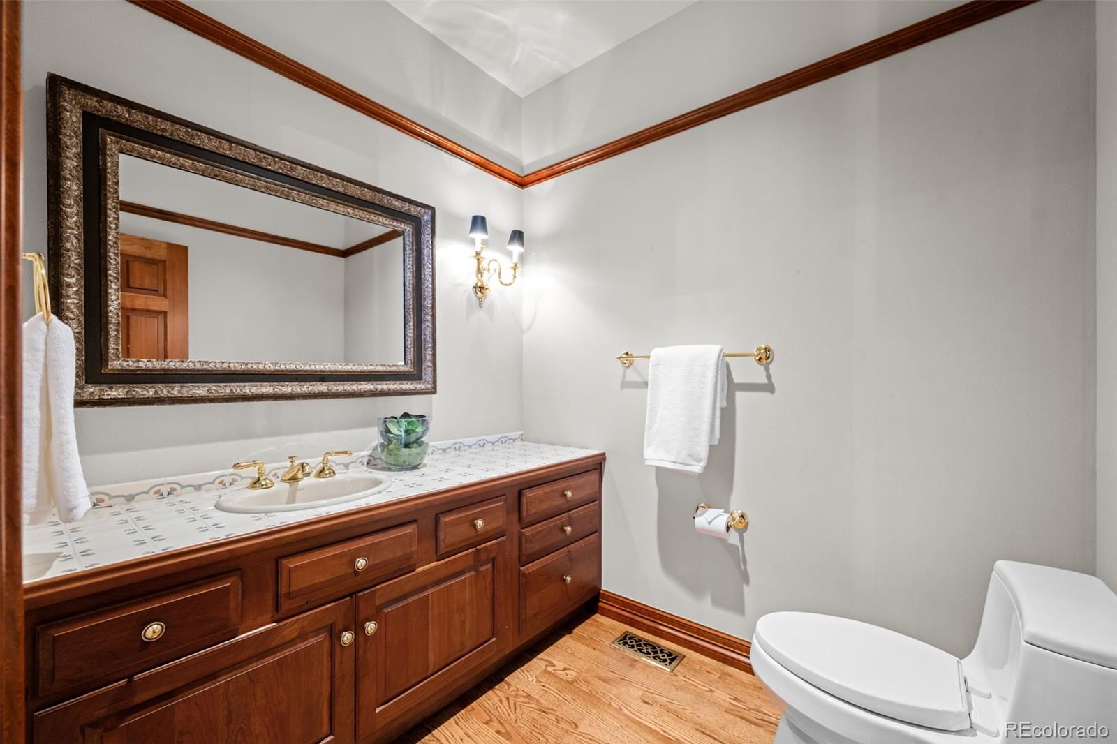 5403 S Cottonwood Court