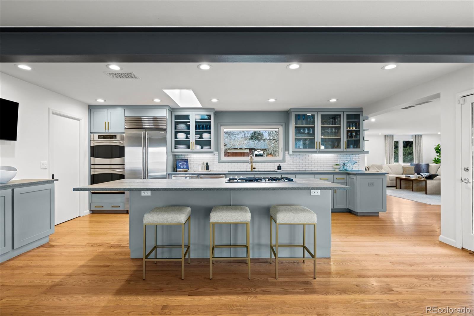 3901 S Dexter Street