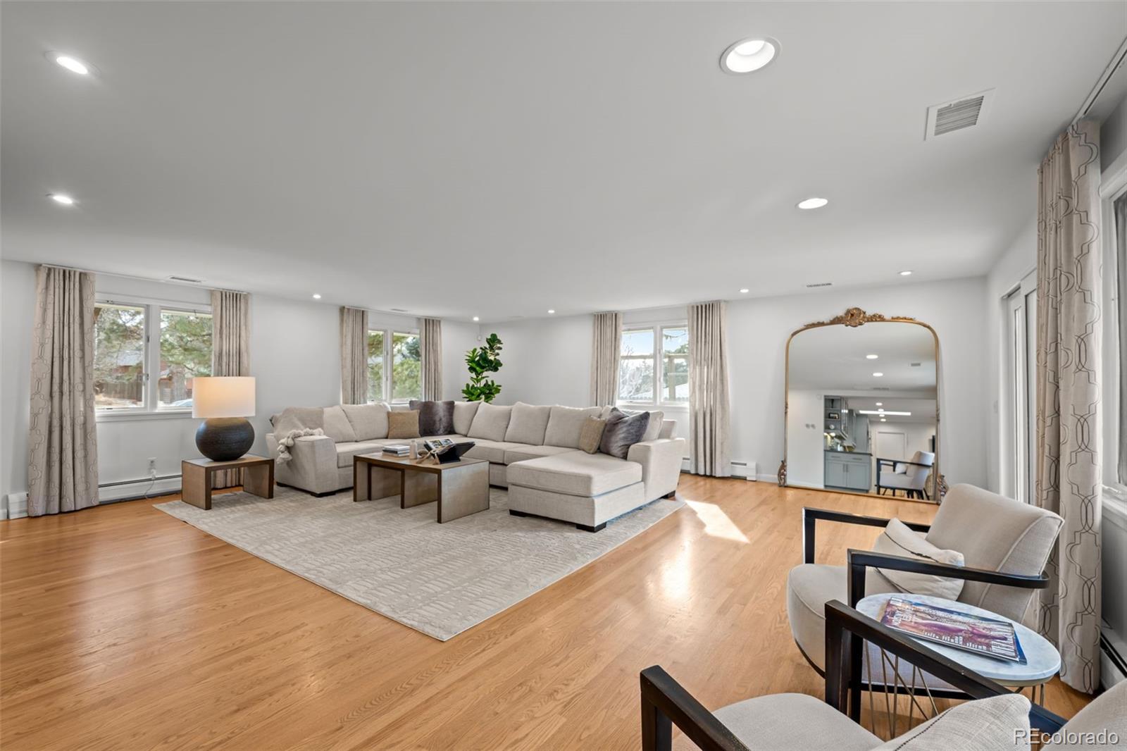 3901 S Dexter Street