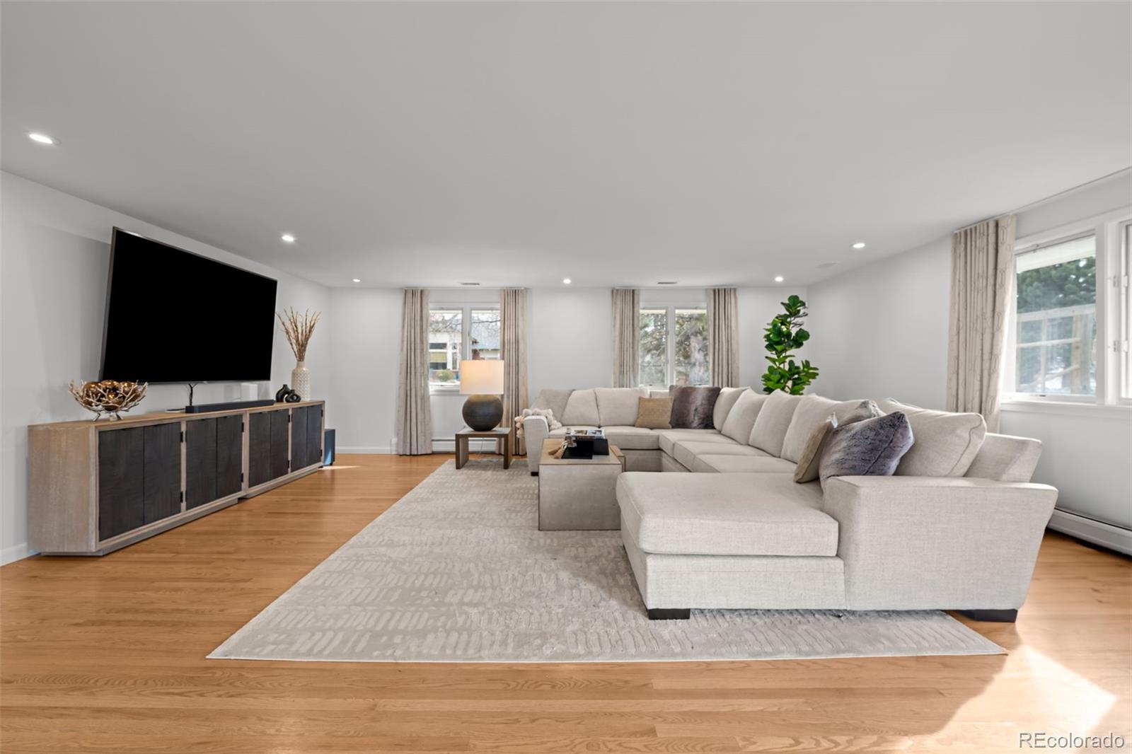 3901 S Dexter Street