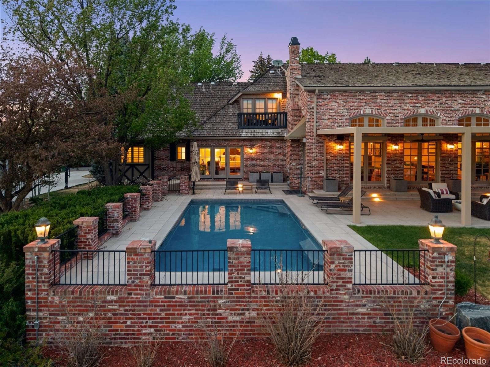 77 Glenmoor Drive