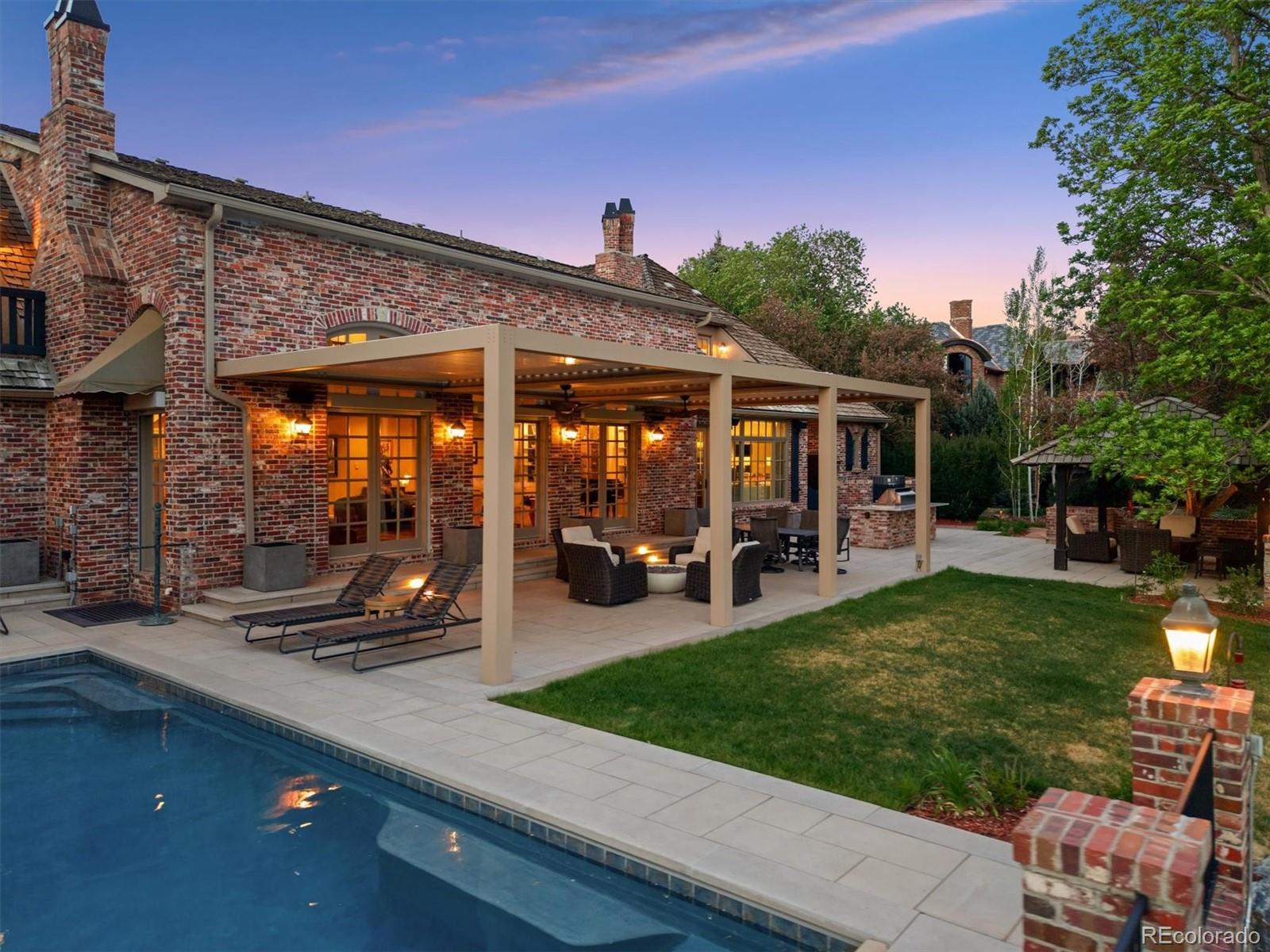 77 Glenmoor Drive
