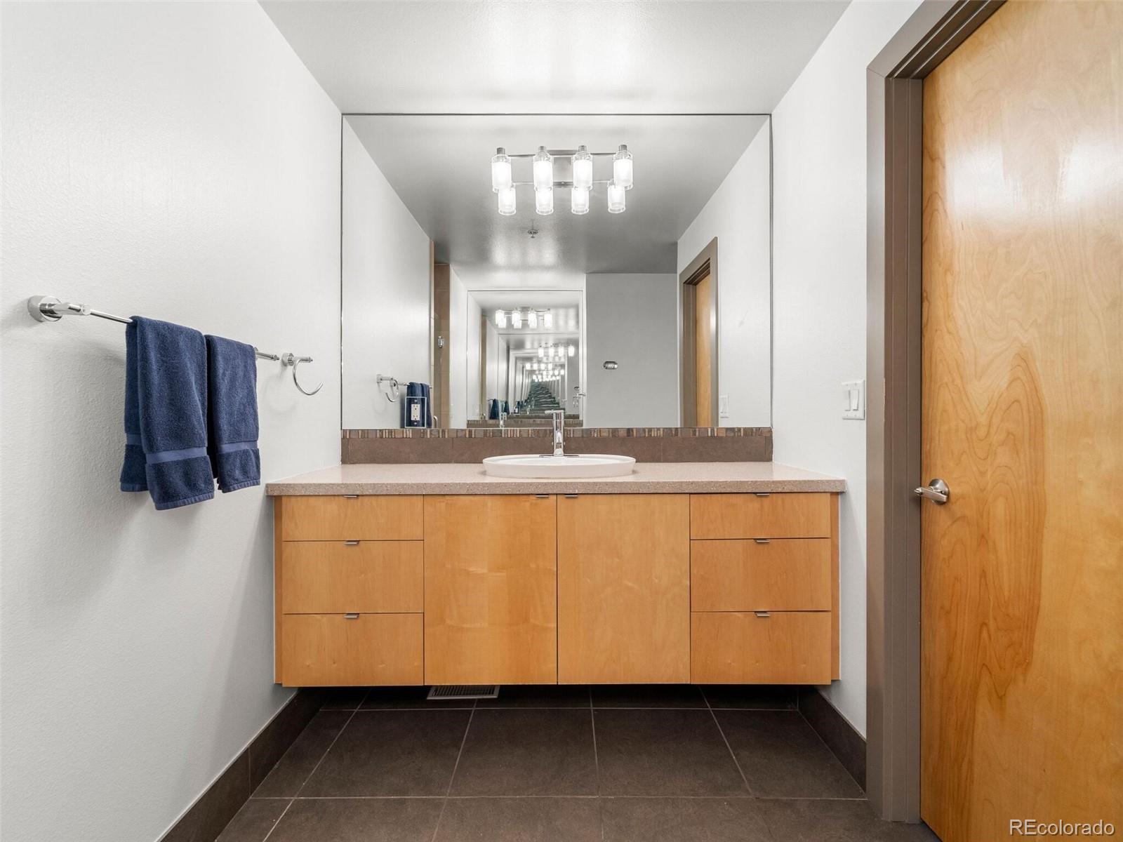 2900 Wyandot Street Unit: 302