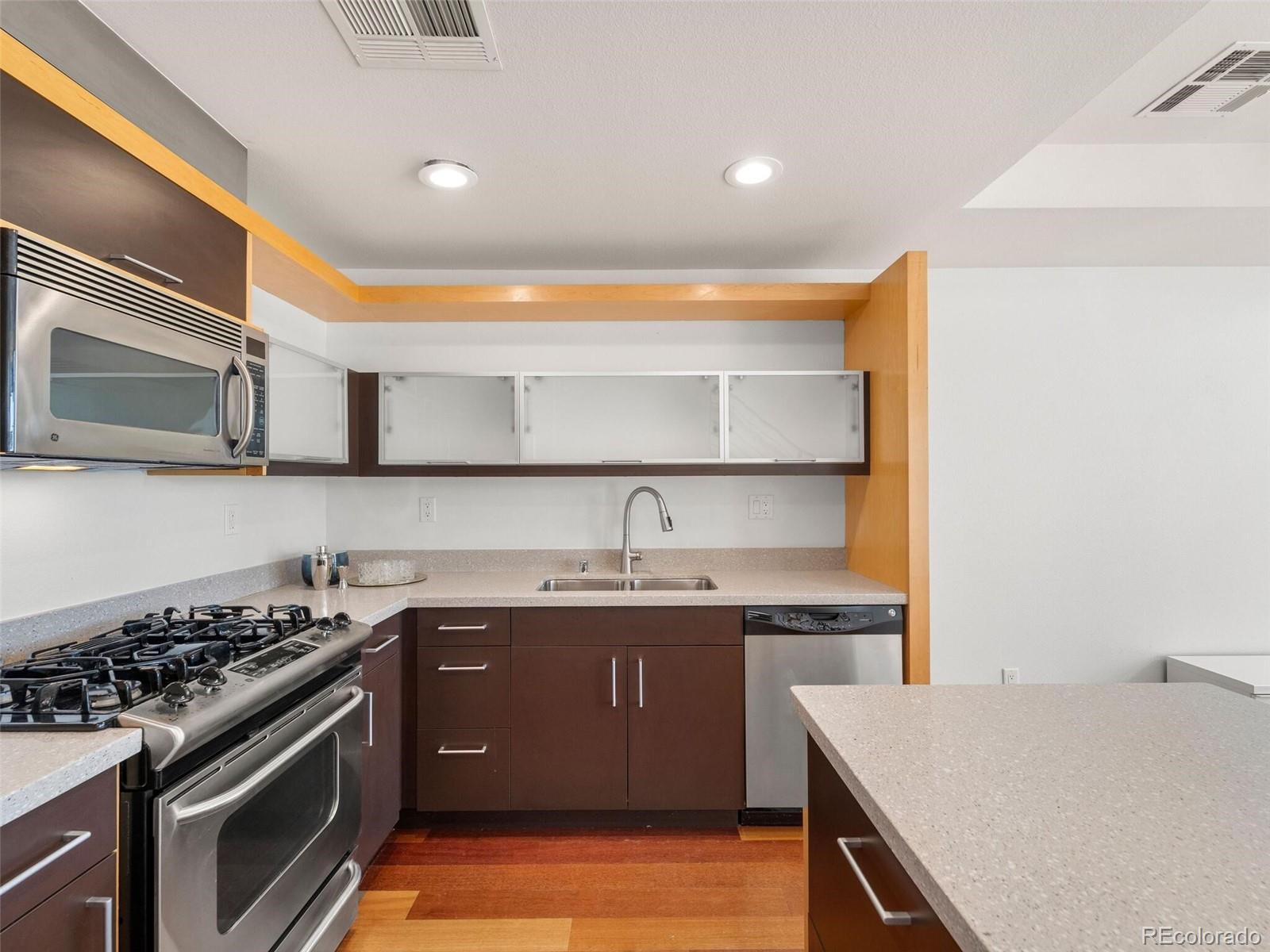 2900 Wyandot Street Unit: 302