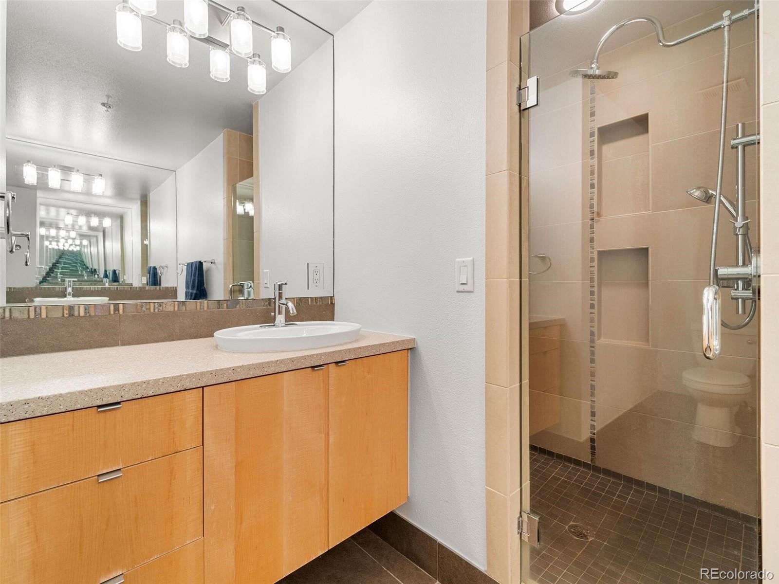 2900 Wyandot Street Unit: 302