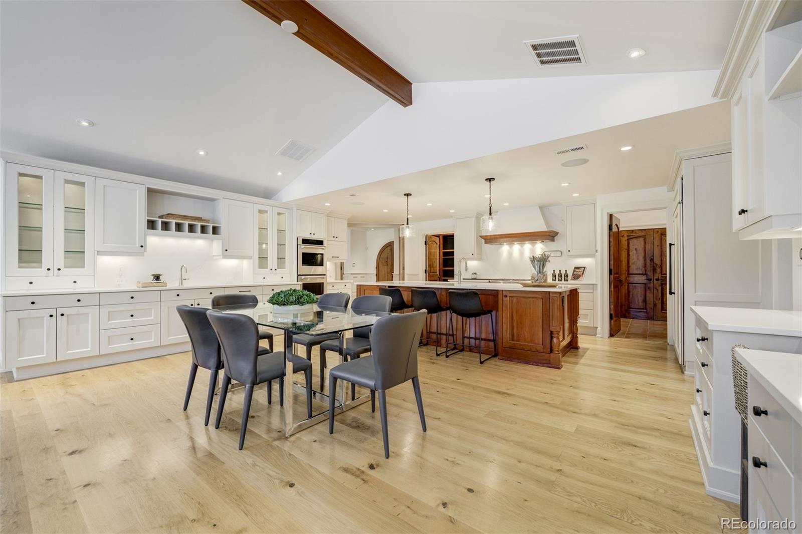 1328 E Layton Avenue