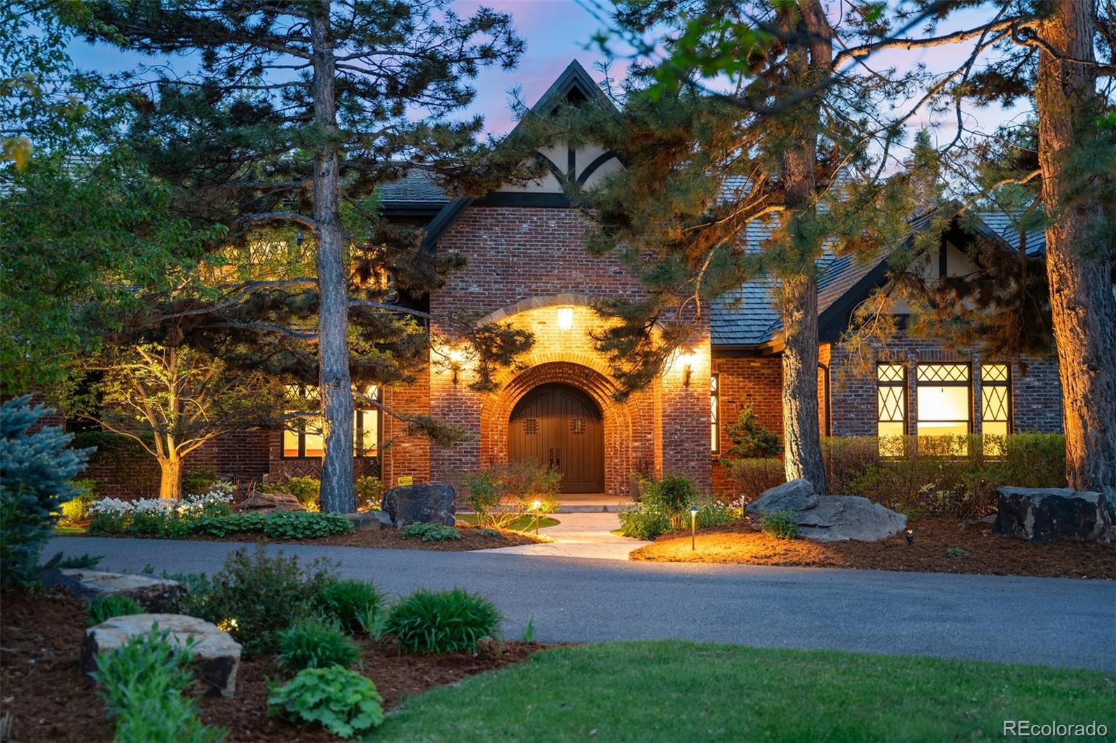 1328 E Layton Avenue