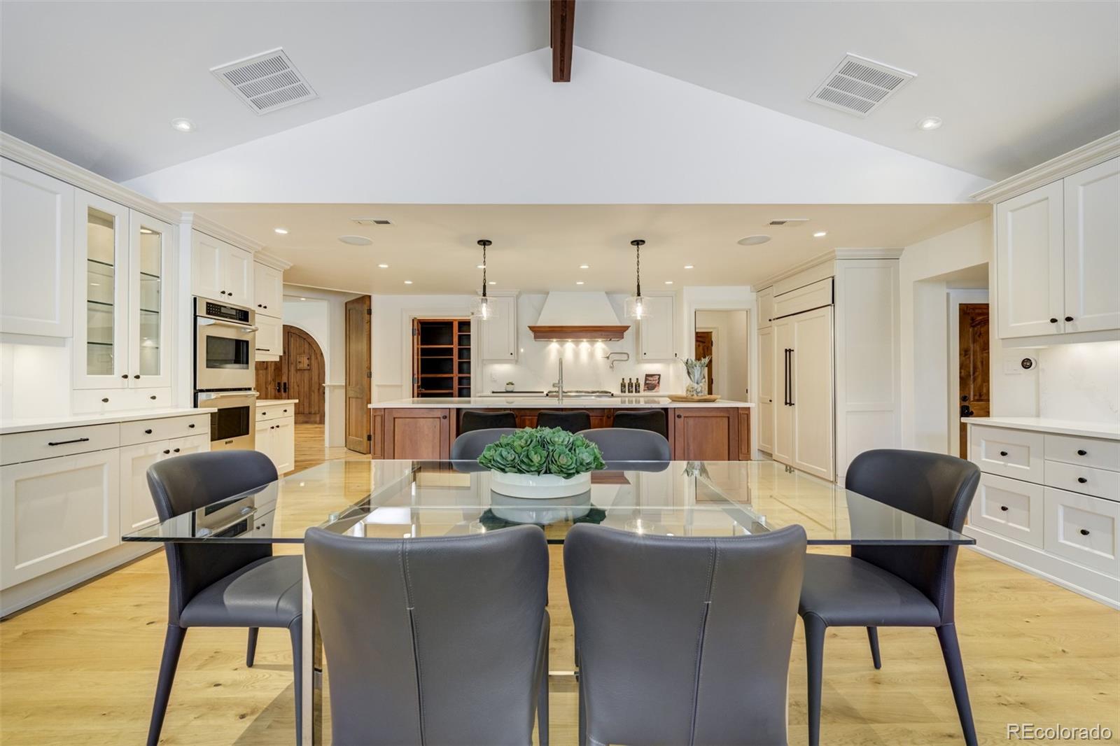 1328 E Layton Avenue