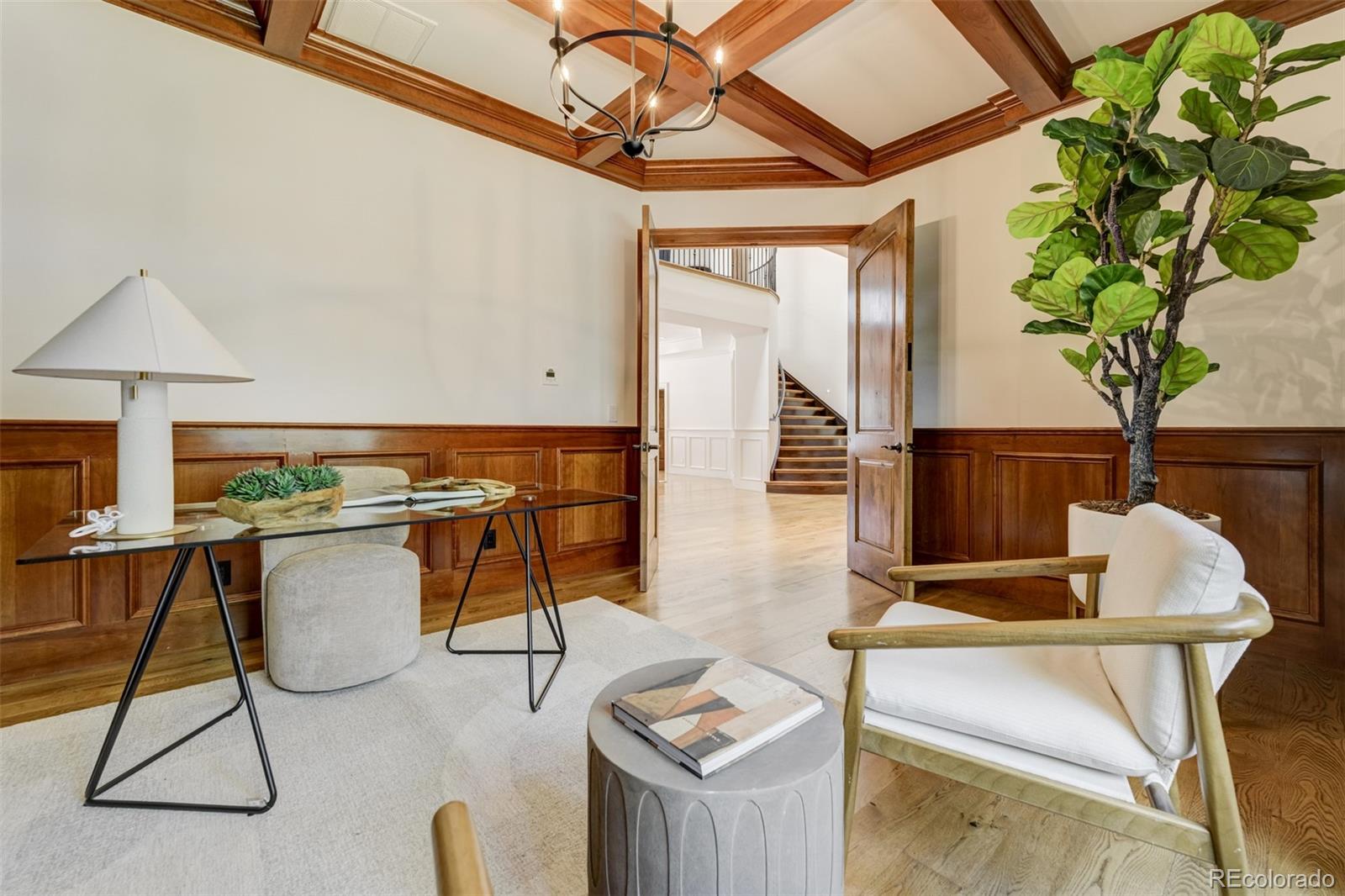 1328 E Layton Avenue