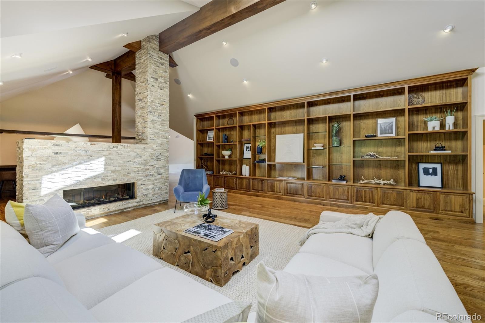 1328 E Layton Avenue