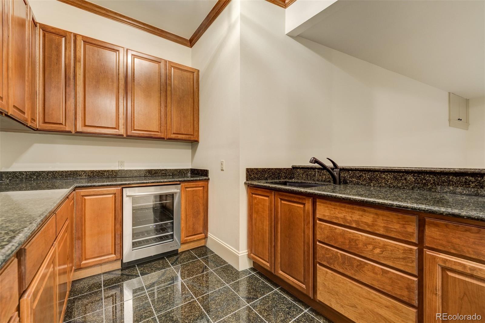 1328 E Layton Avenue