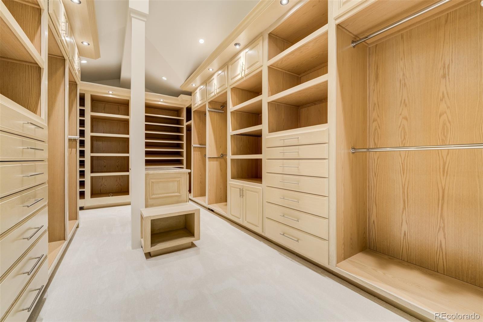 1328 E Layton Avenue