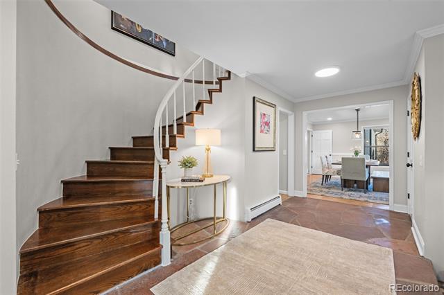 2 Sterling Avenue