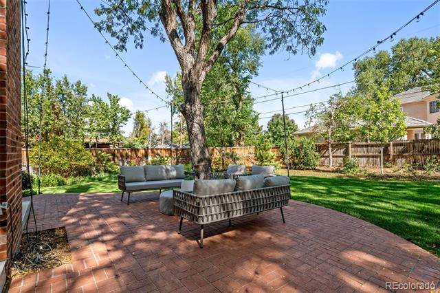 180 Dahlia Street