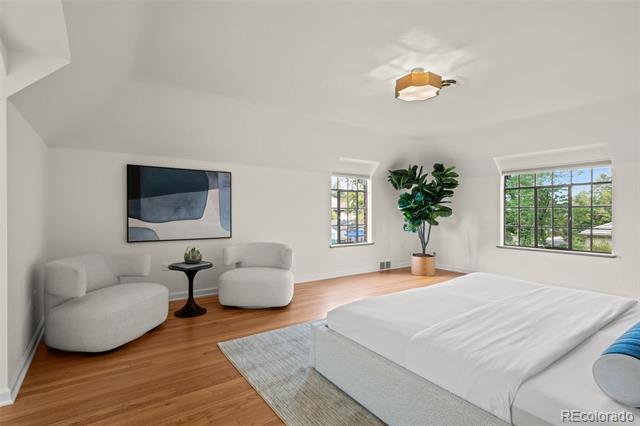 180 Dahlia Street