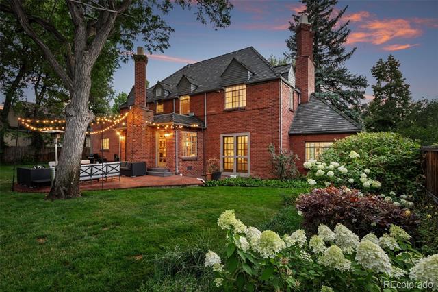 180 Dahlia Street