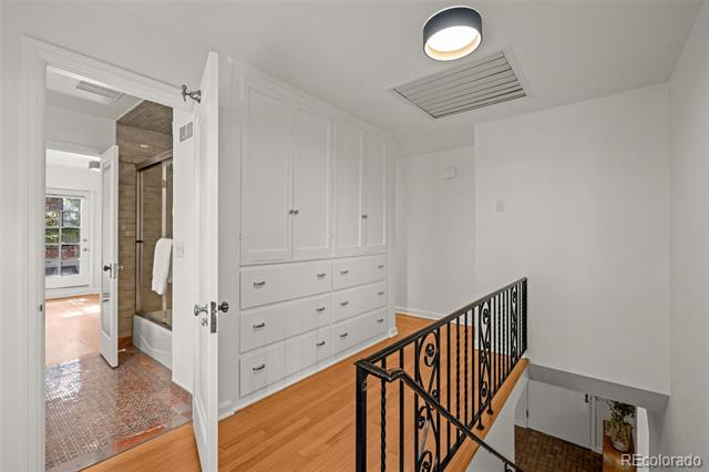 180 Dahlia Street