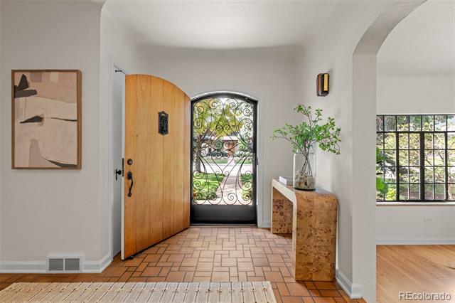 180 Dahlia Street