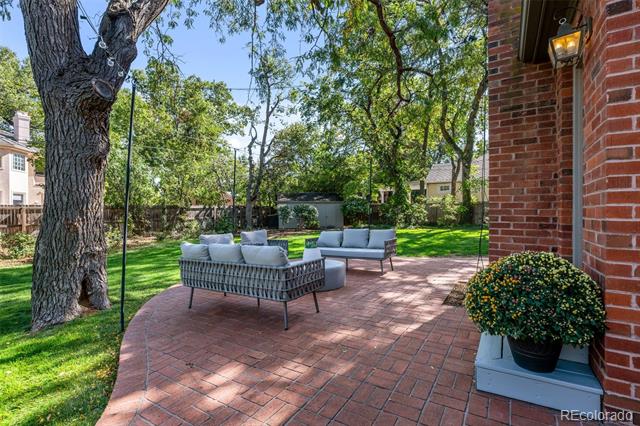180 Dahlia Street
