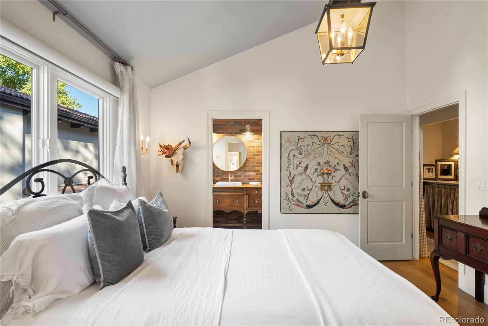 2566 S Clayton Street