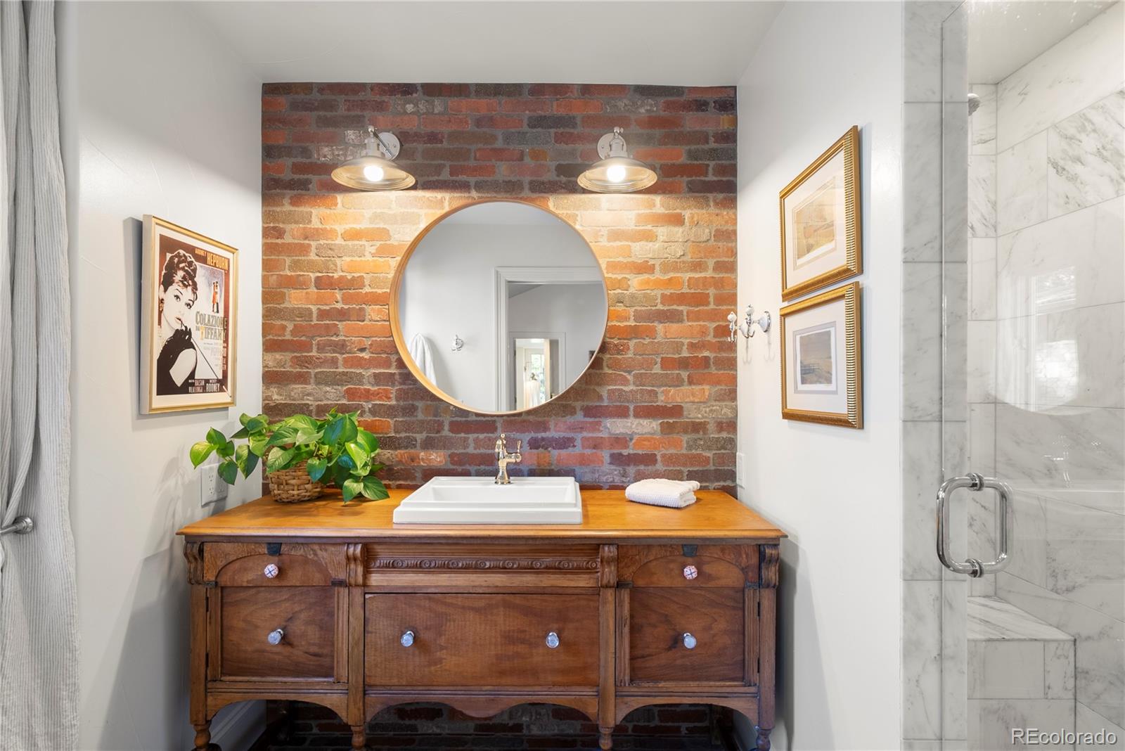 2566 S Clayton Street