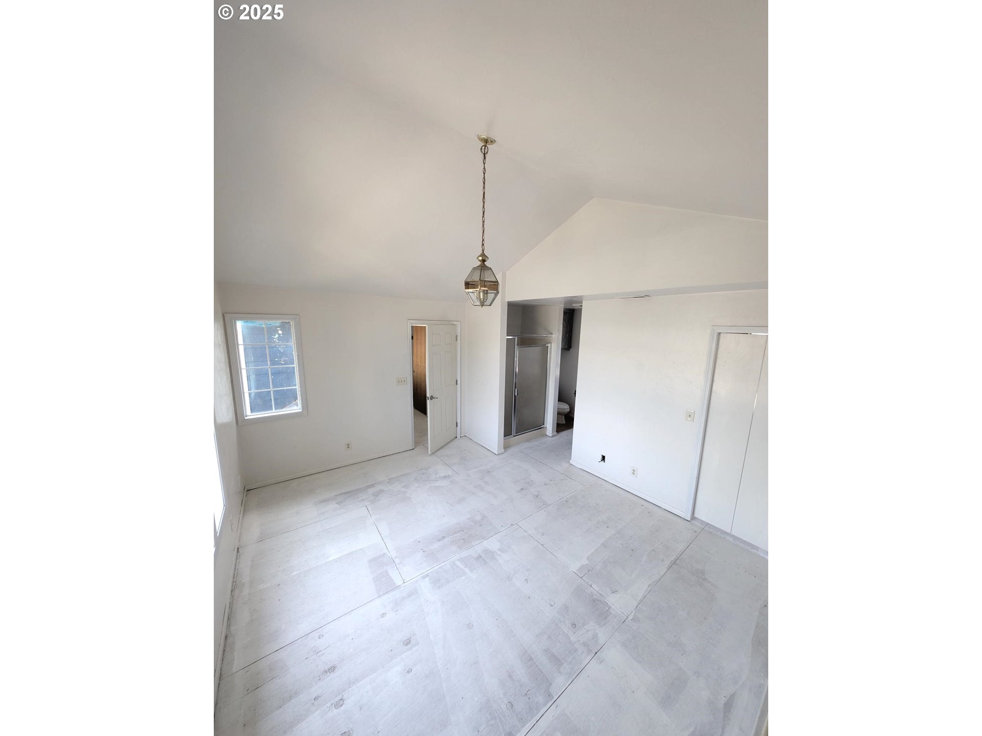 1794 KINGS NORTH ST