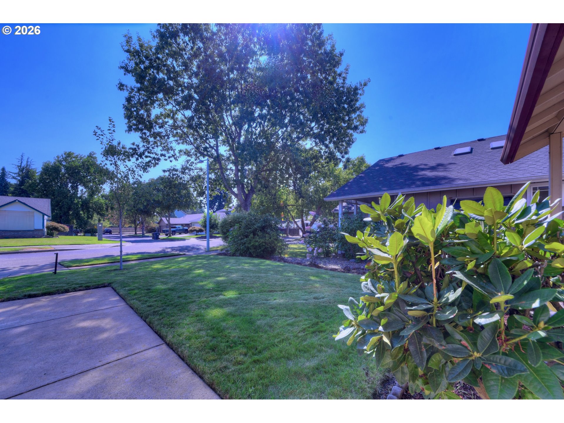 2956 DAHLIA LN