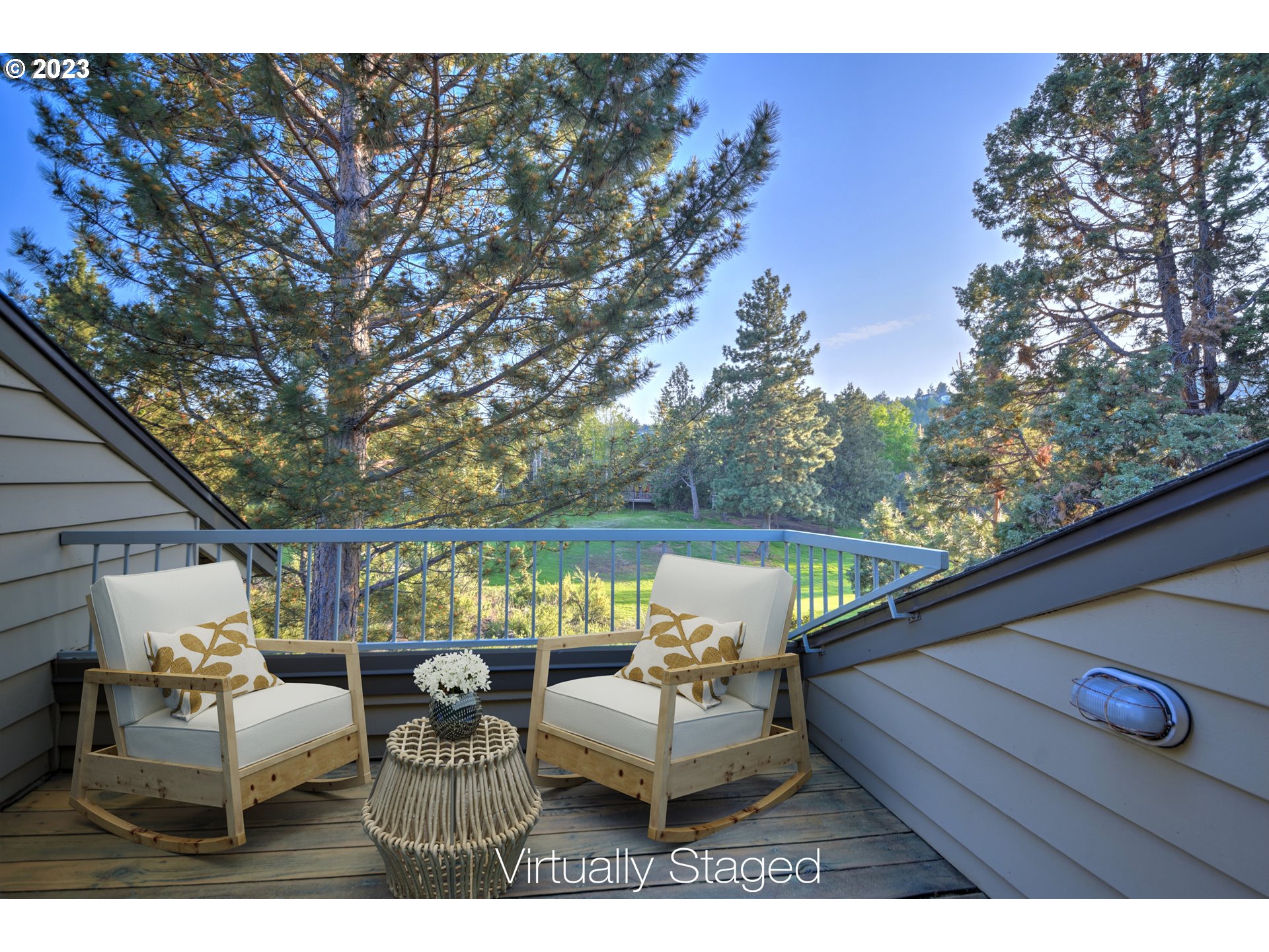 3041 NW GOLF VIEW DR