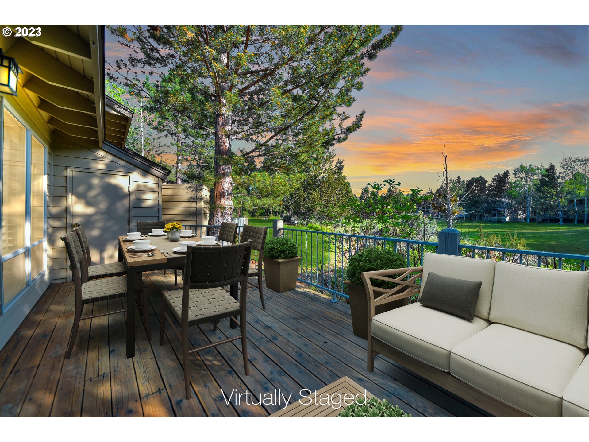 3041 NW GOLF VIEW DR