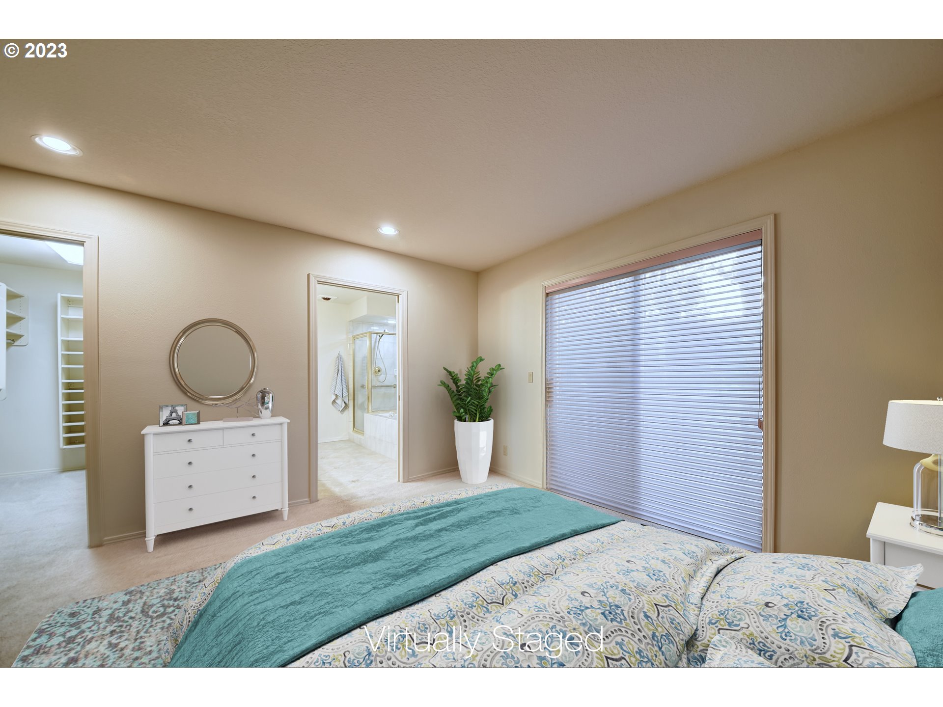 3041 NW GOLF VIEW DR