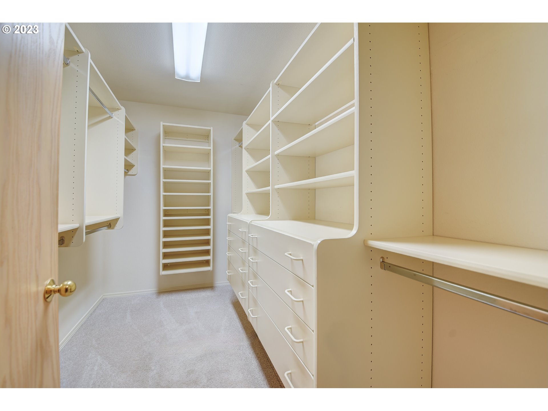 3041 NW GOLF VIEW DR