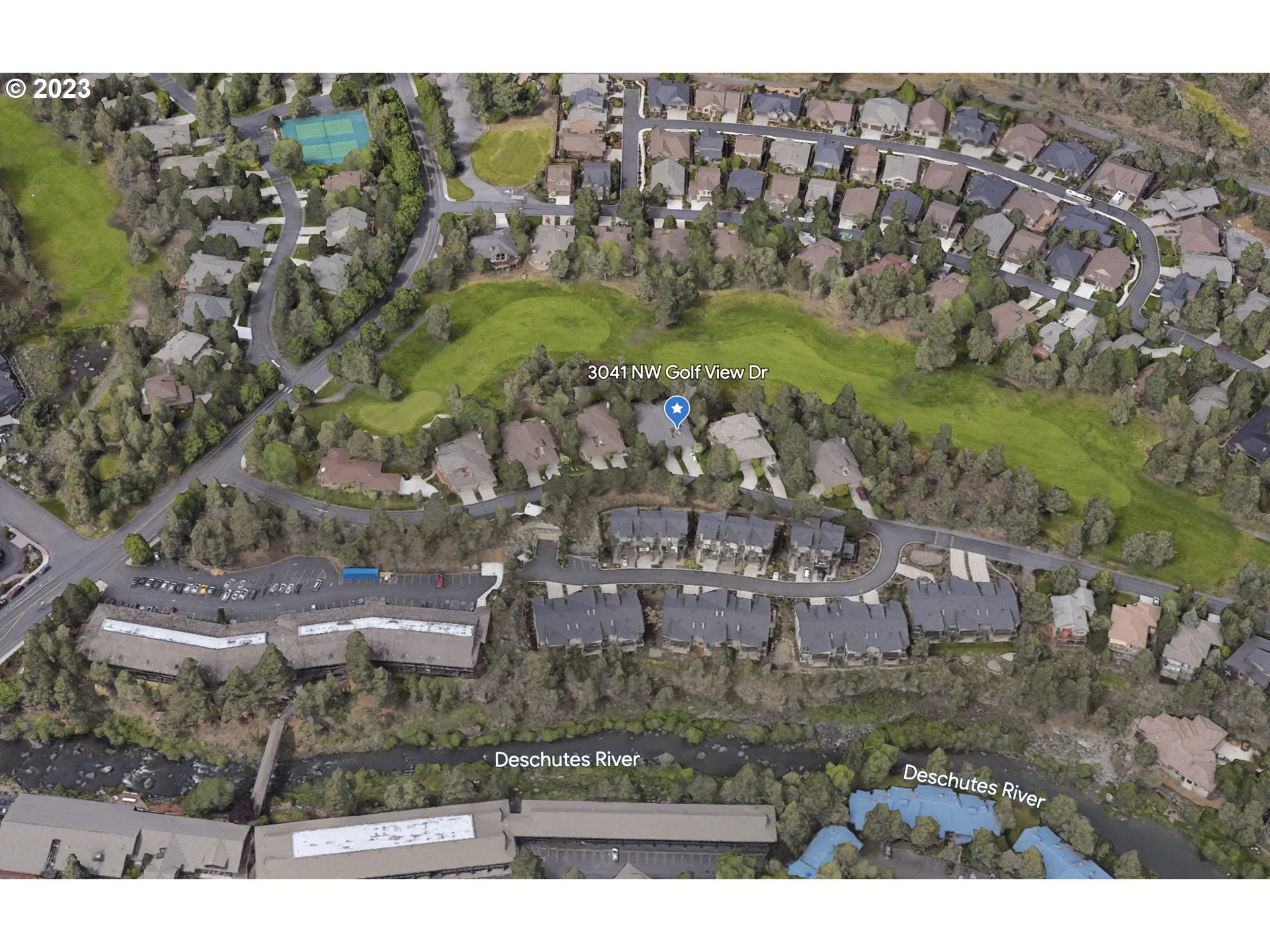 3041 NW GOLF VIEW DR