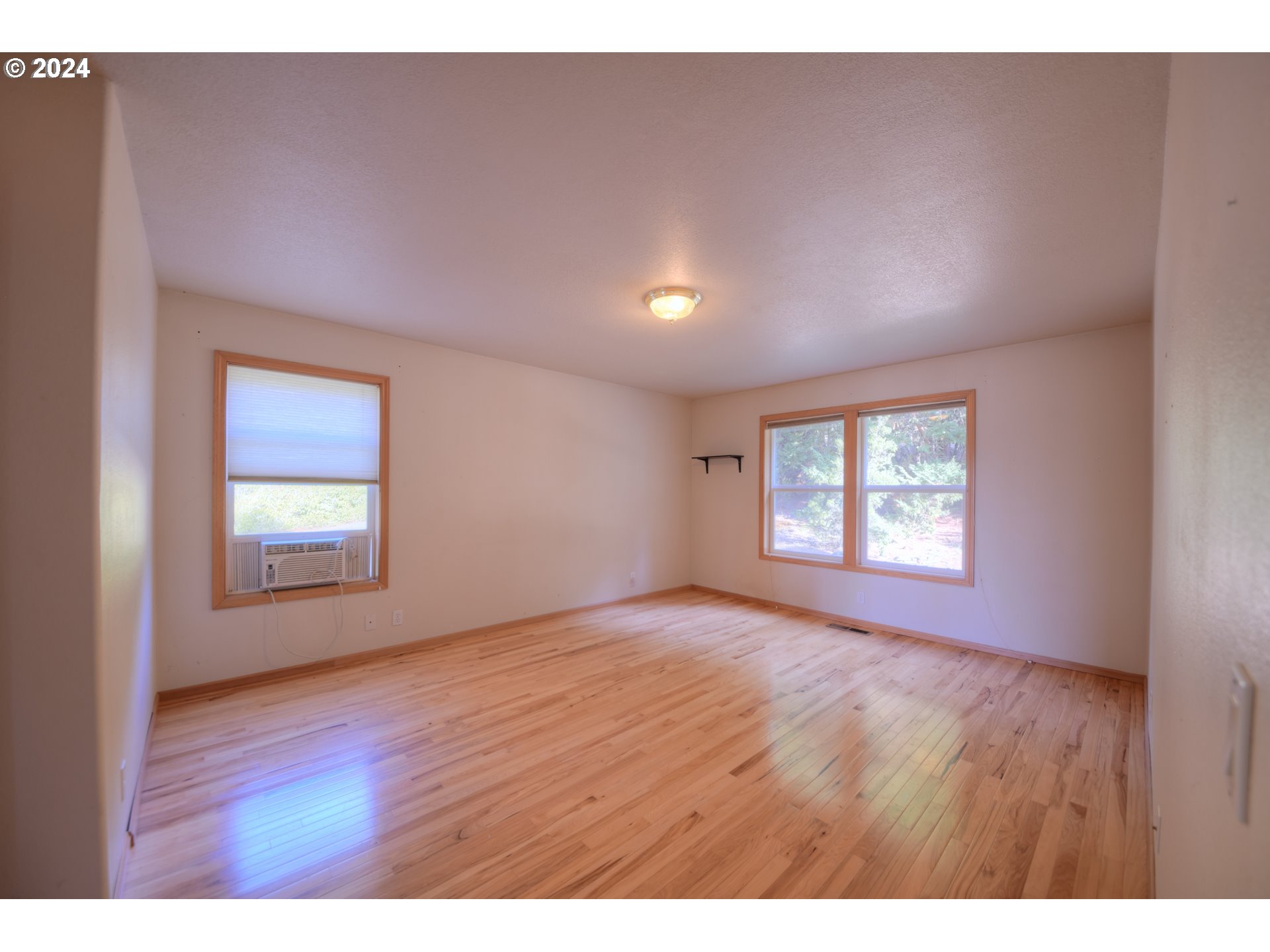 85254 LORANE HWY