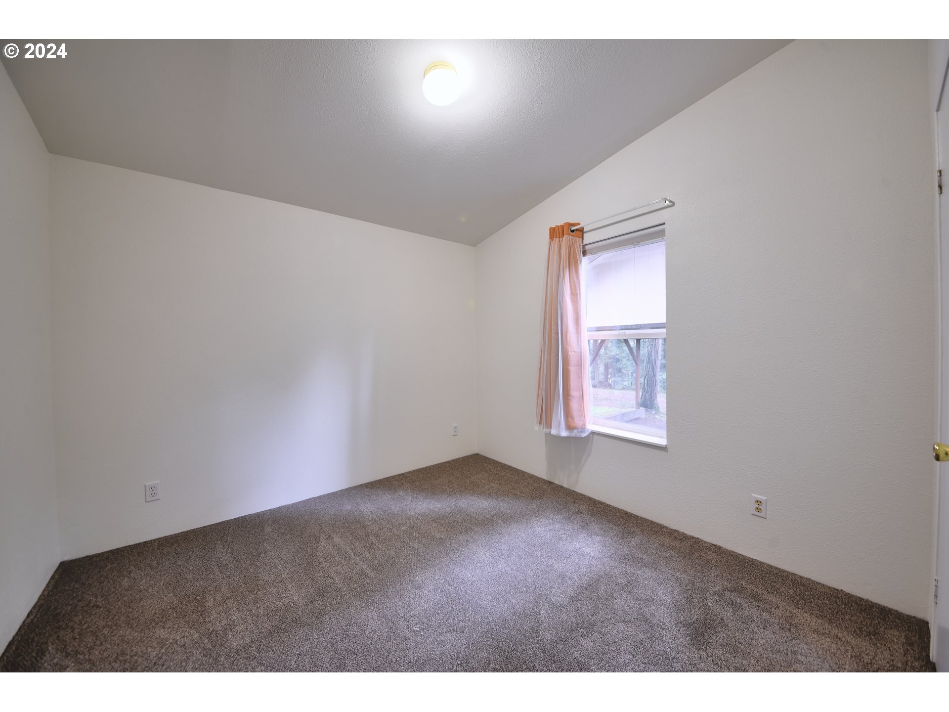 31746 CAMAS SWALE RD