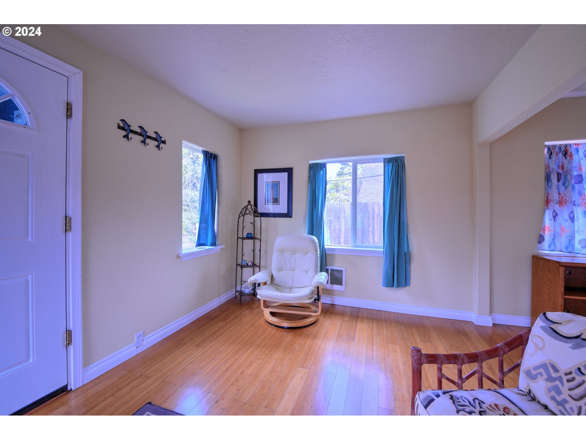 2208 NW OCEANVIEW DR