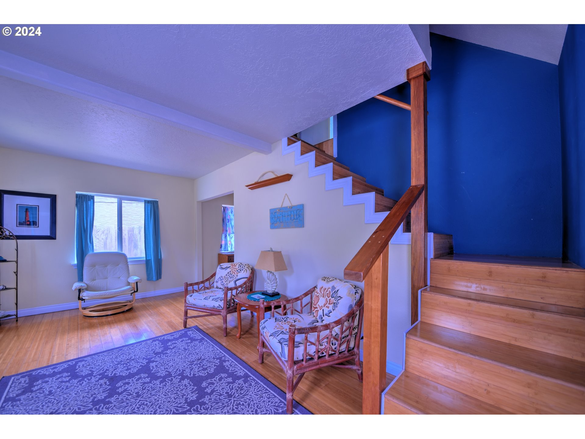 2208 NW OCEANVIEW DR