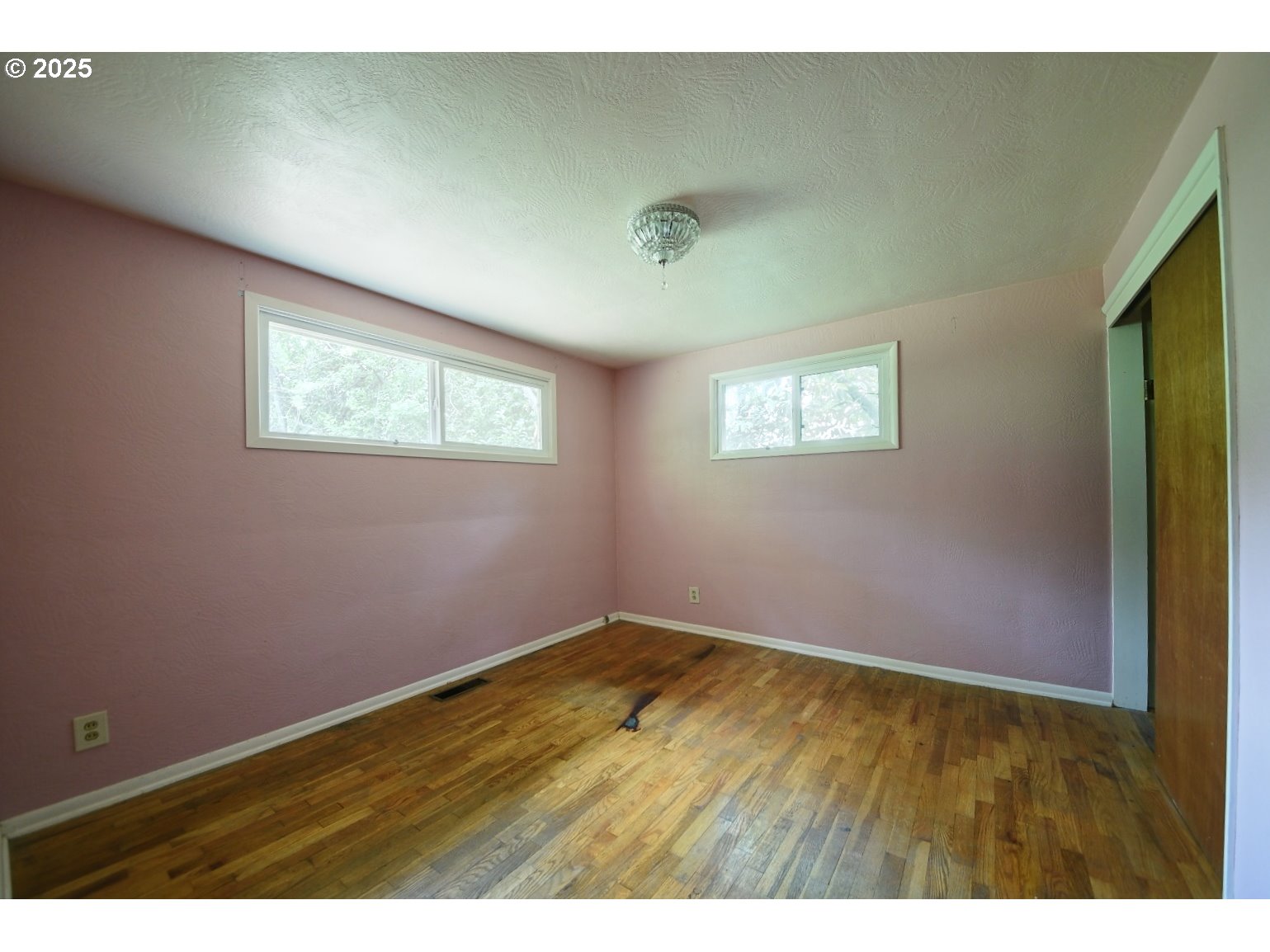 2423 ROOSEVELT BLVD