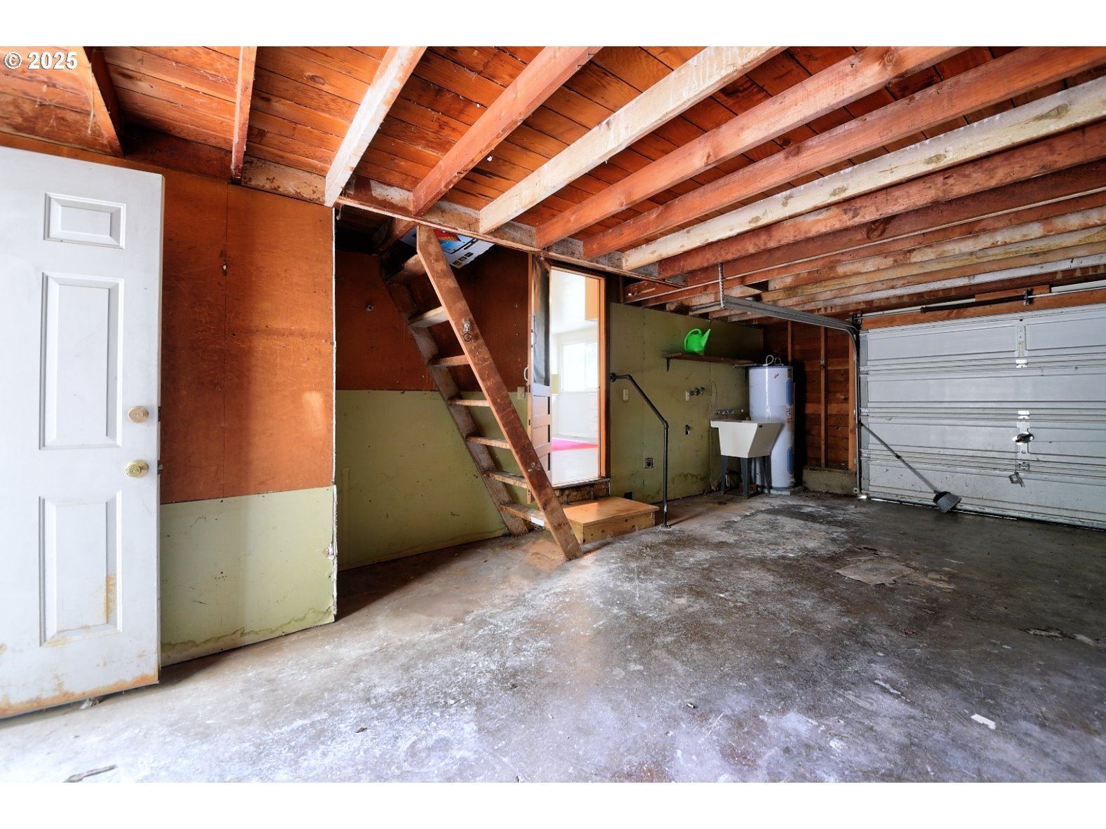 2423 ROOSEVELT BLVD