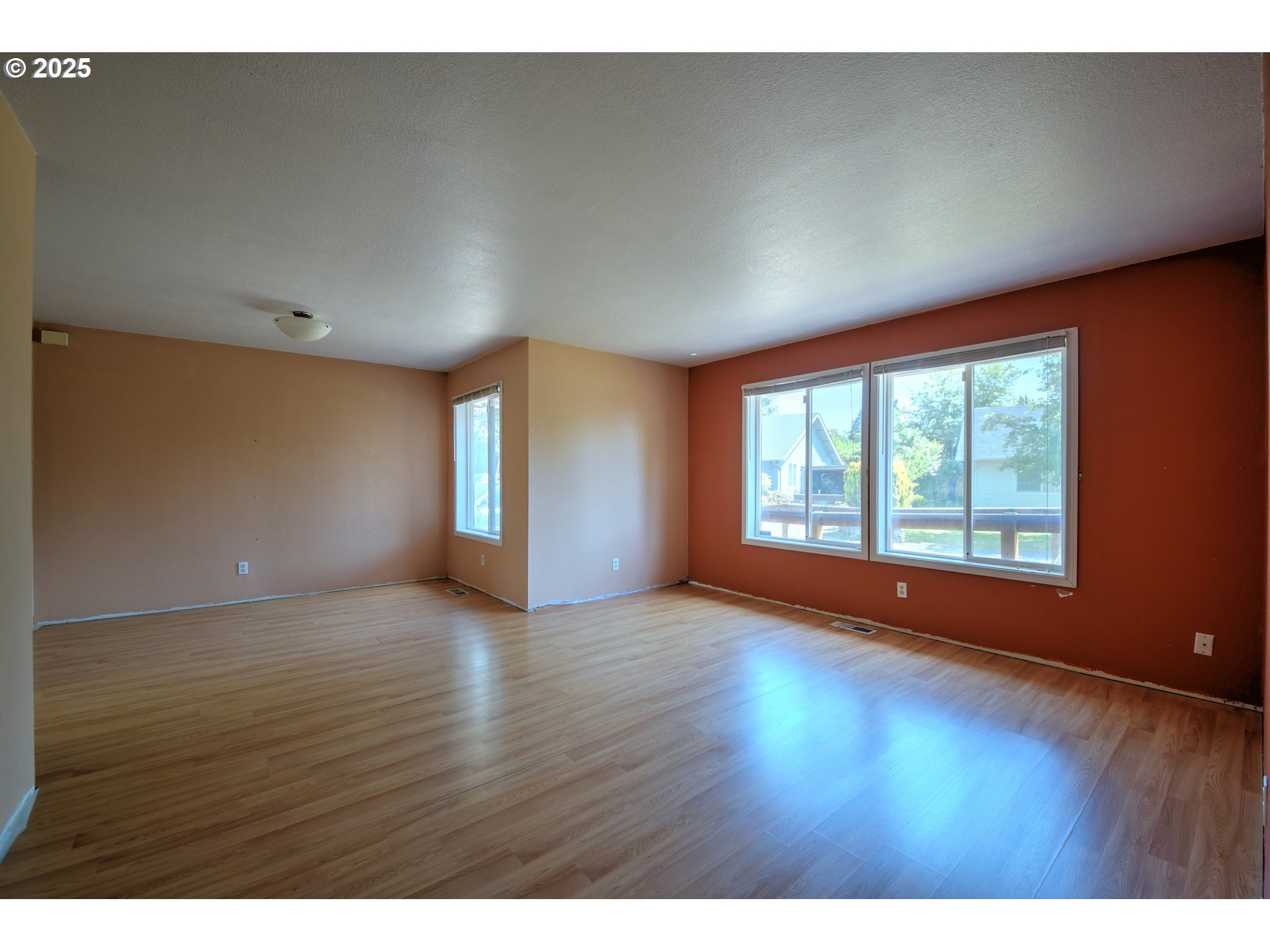 3847 SOUZA ST