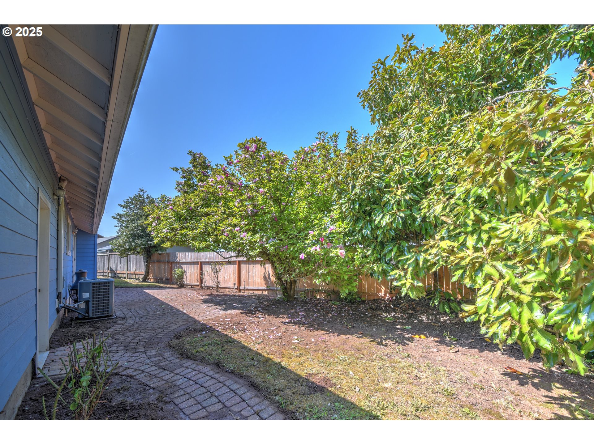 3847 SOUZA ST