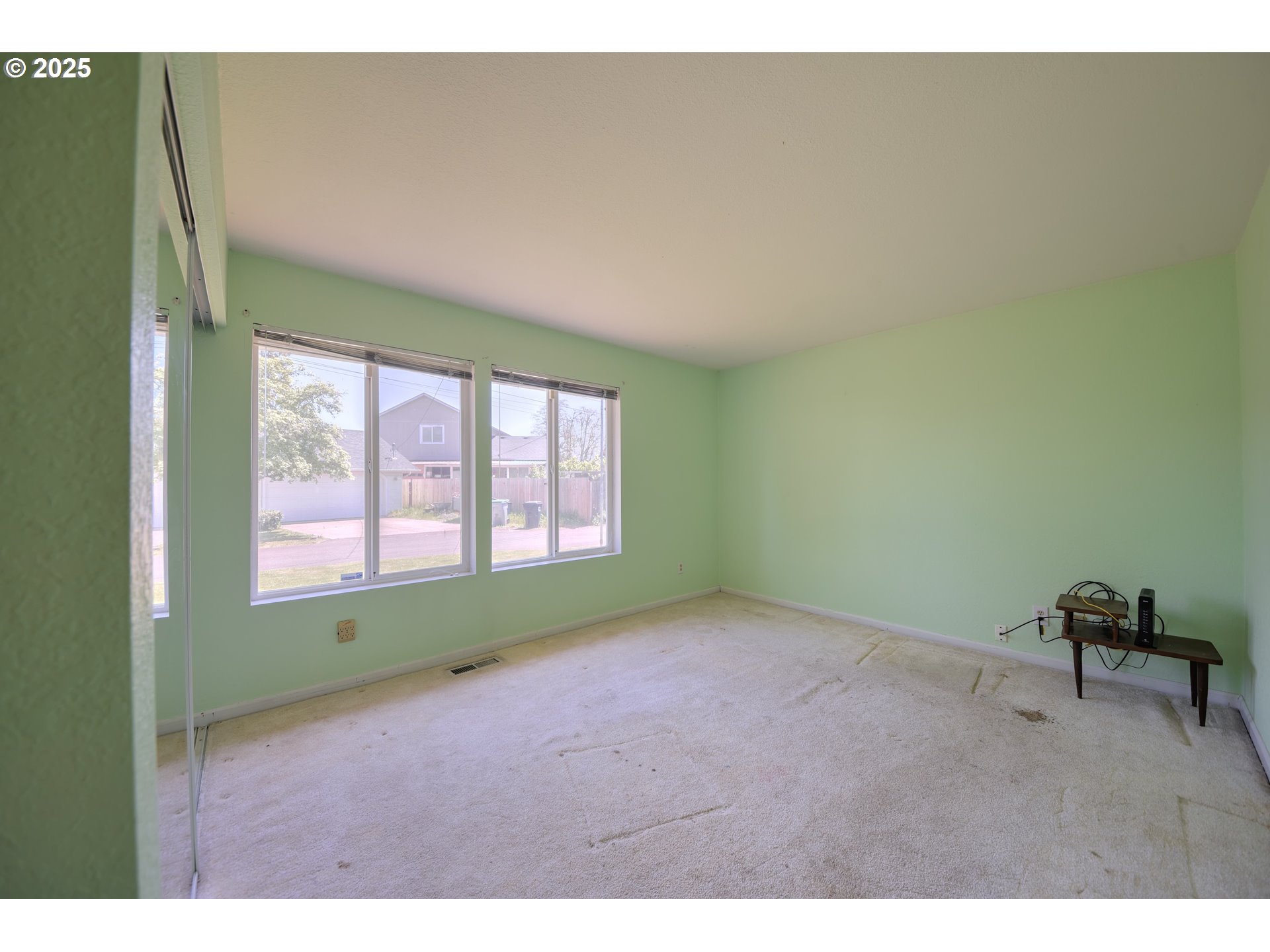 3847 SOUZA ST