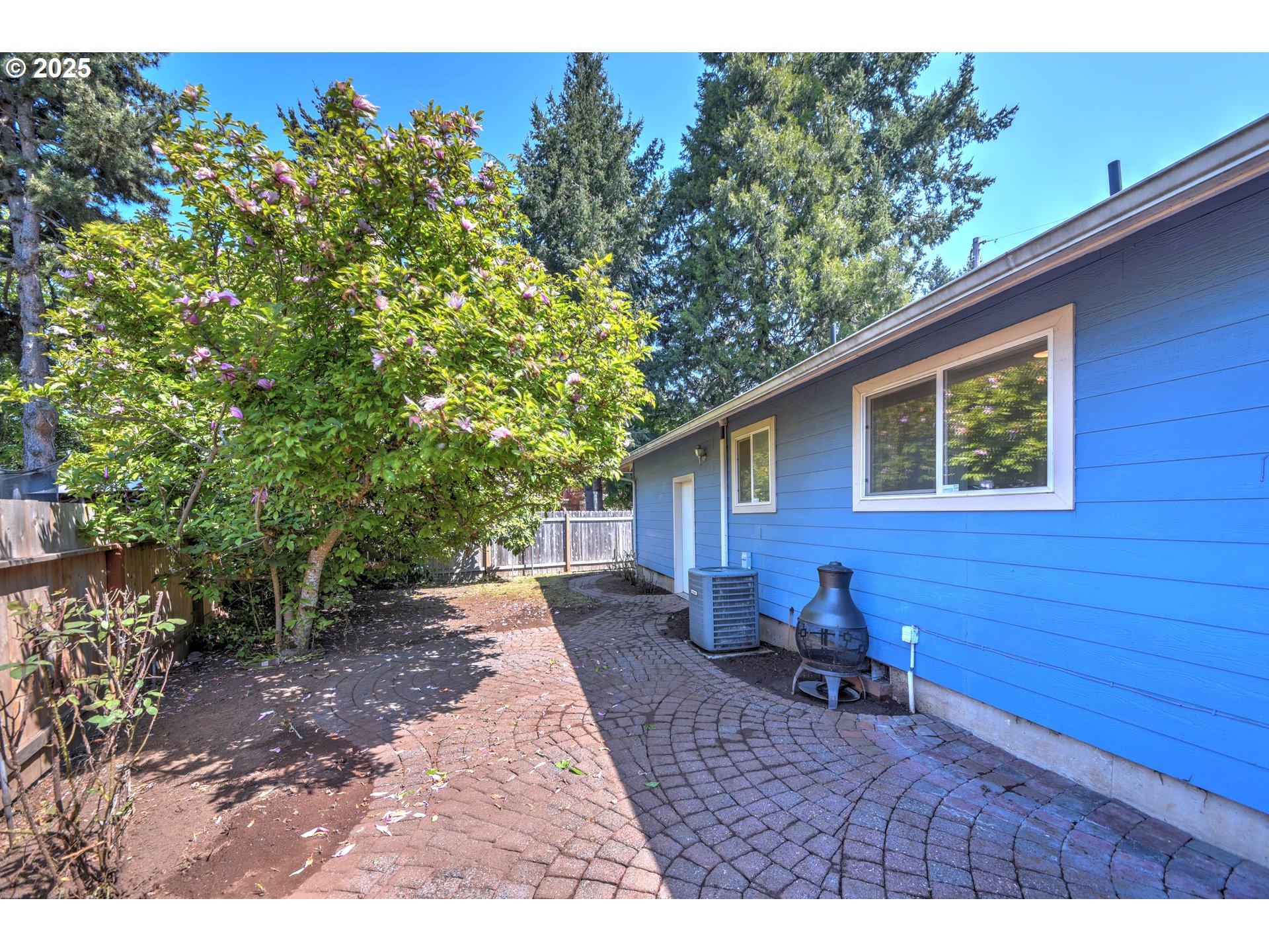 3847 SOUZA ST