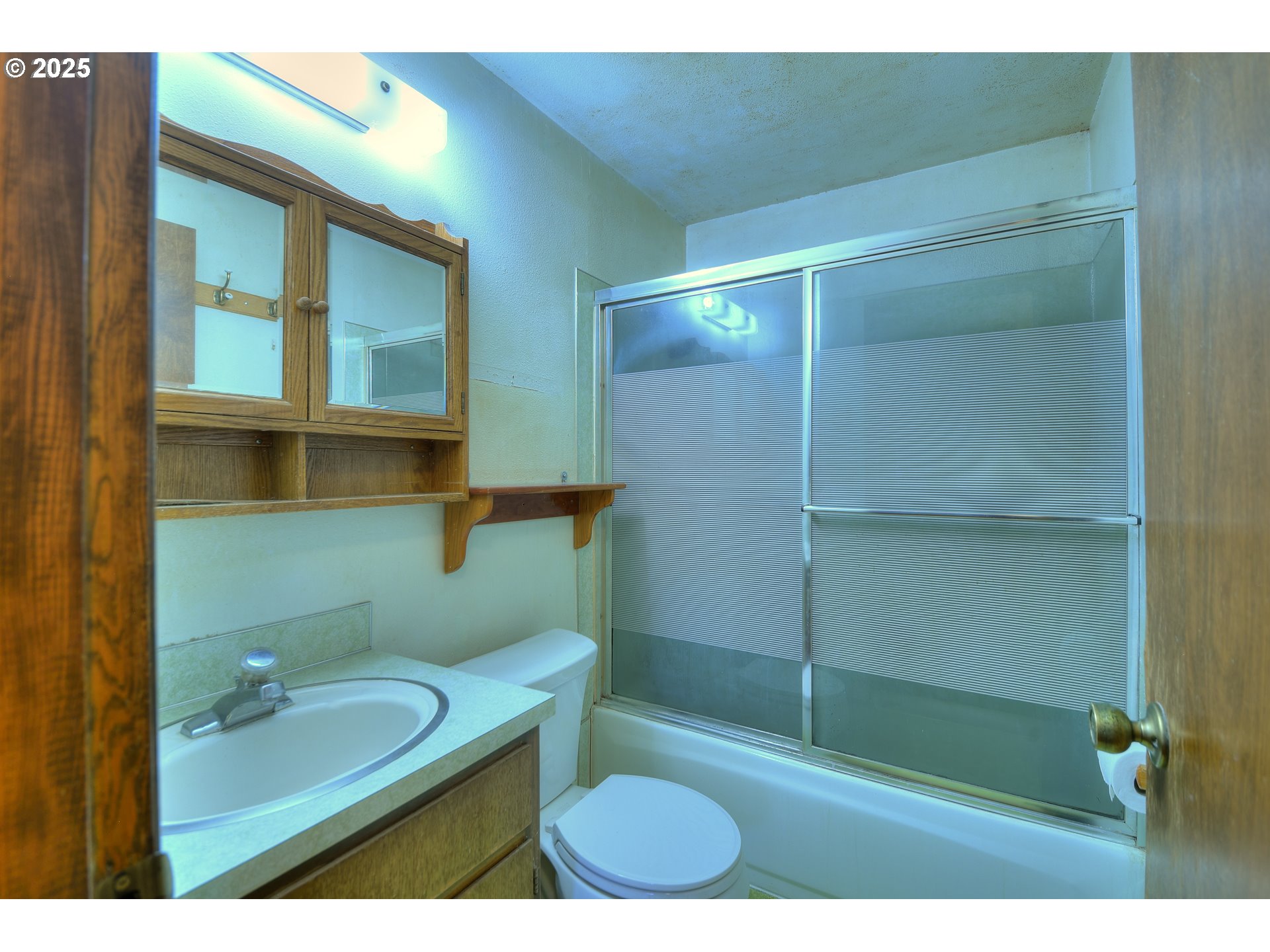 724 Sunset DR, Springfield