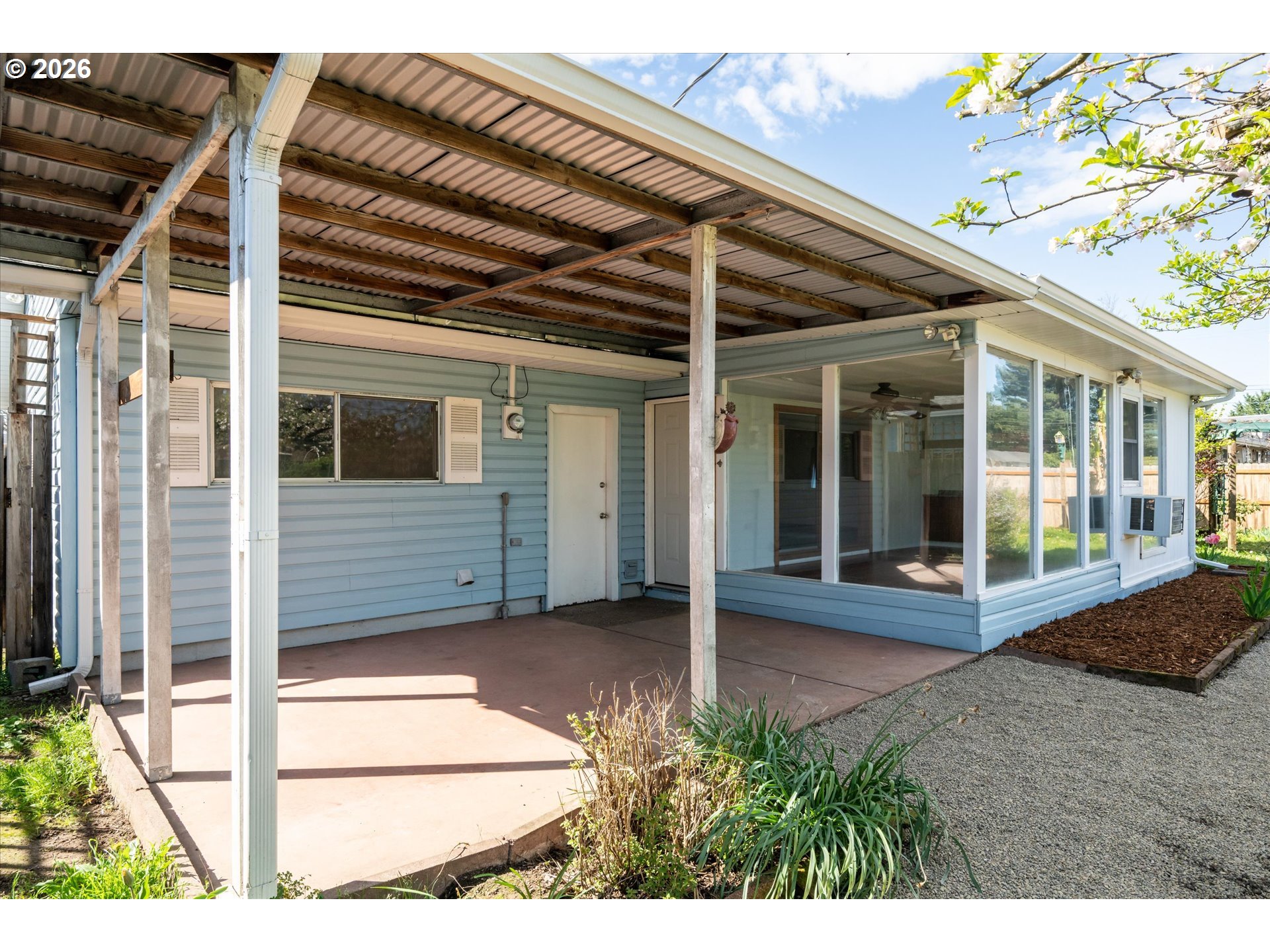 196 HAYDEN BRIDGE WAY