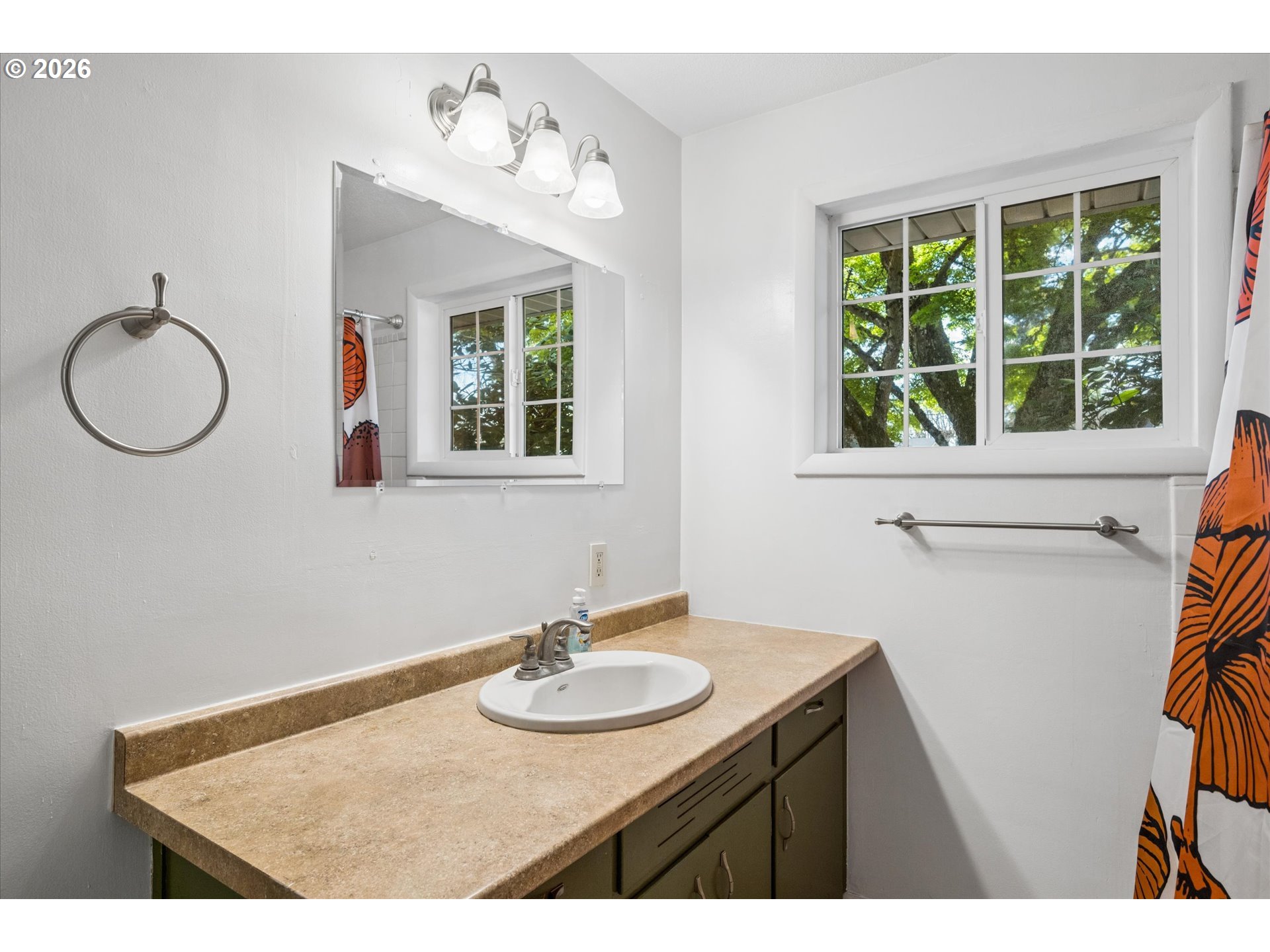 196 HAYDEN BRIDGE WAY