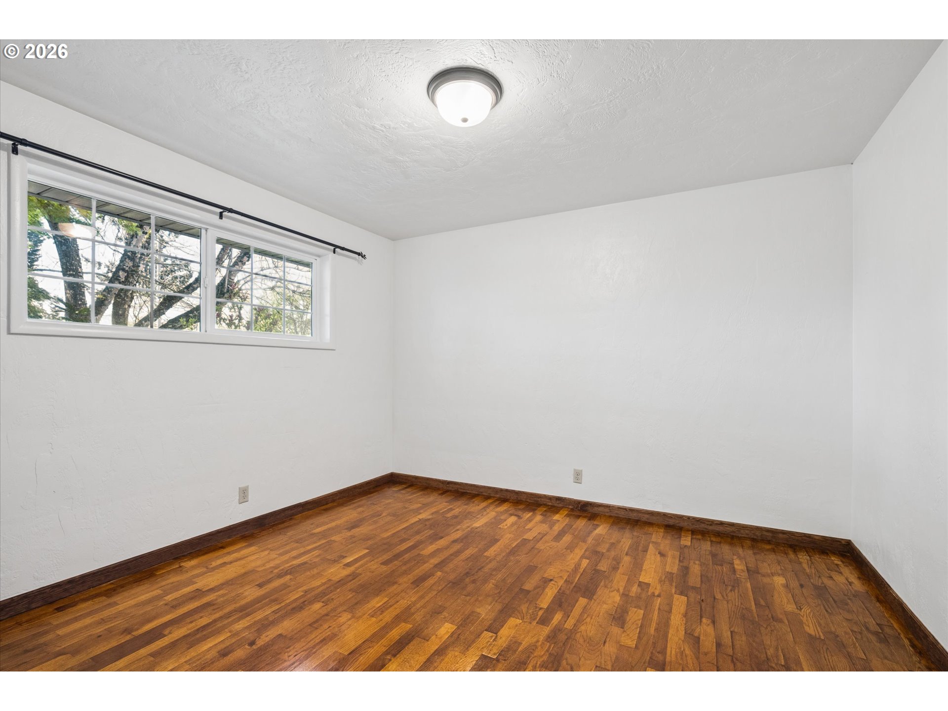 196 HAYDEN BRIDGE WAY