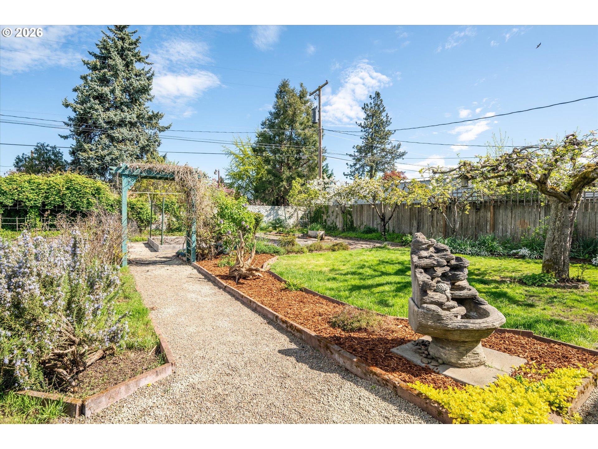 196 HAYDEN BRIDGE WAY