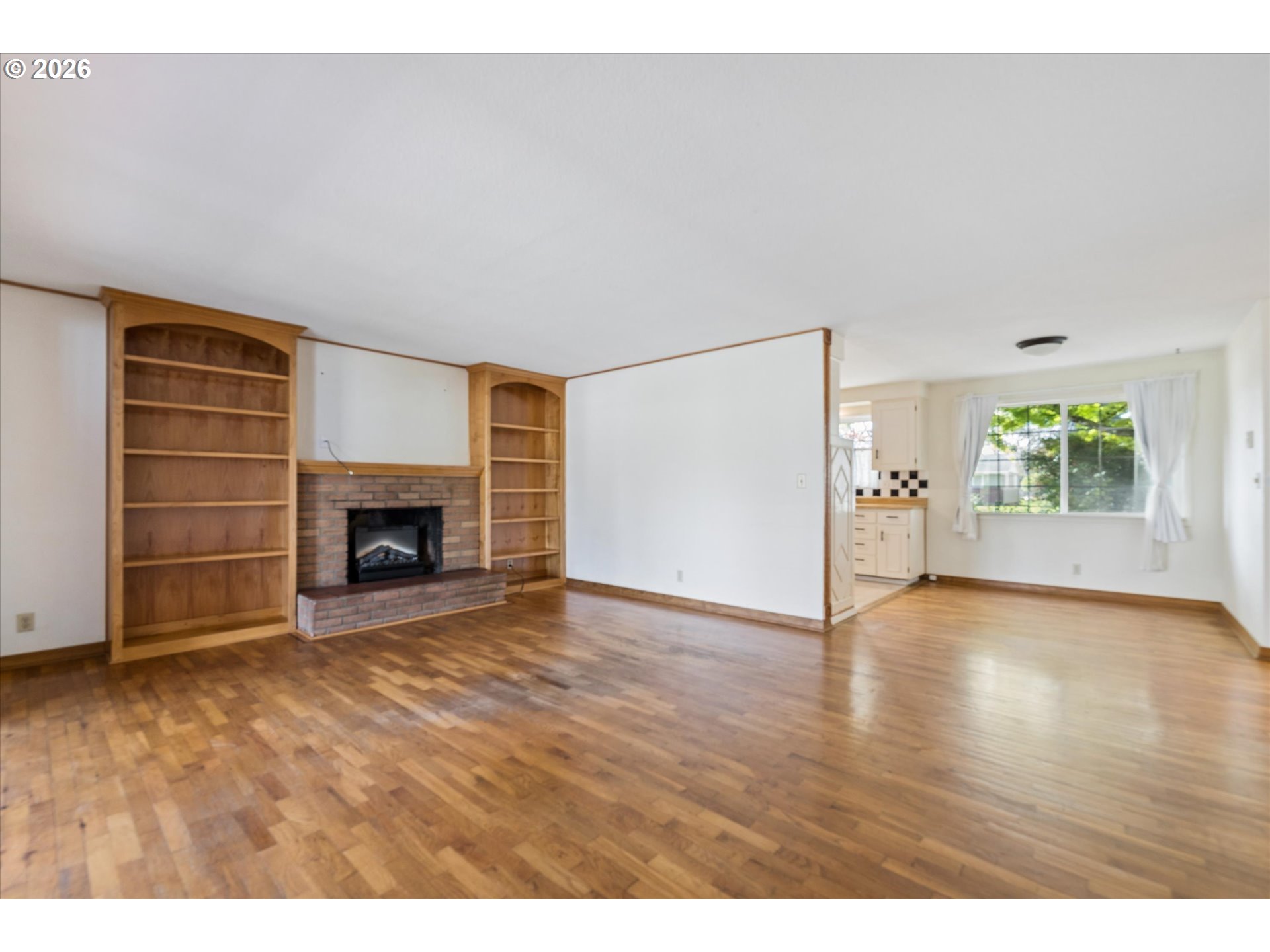 196 HAYDEN BRIDGE WAY