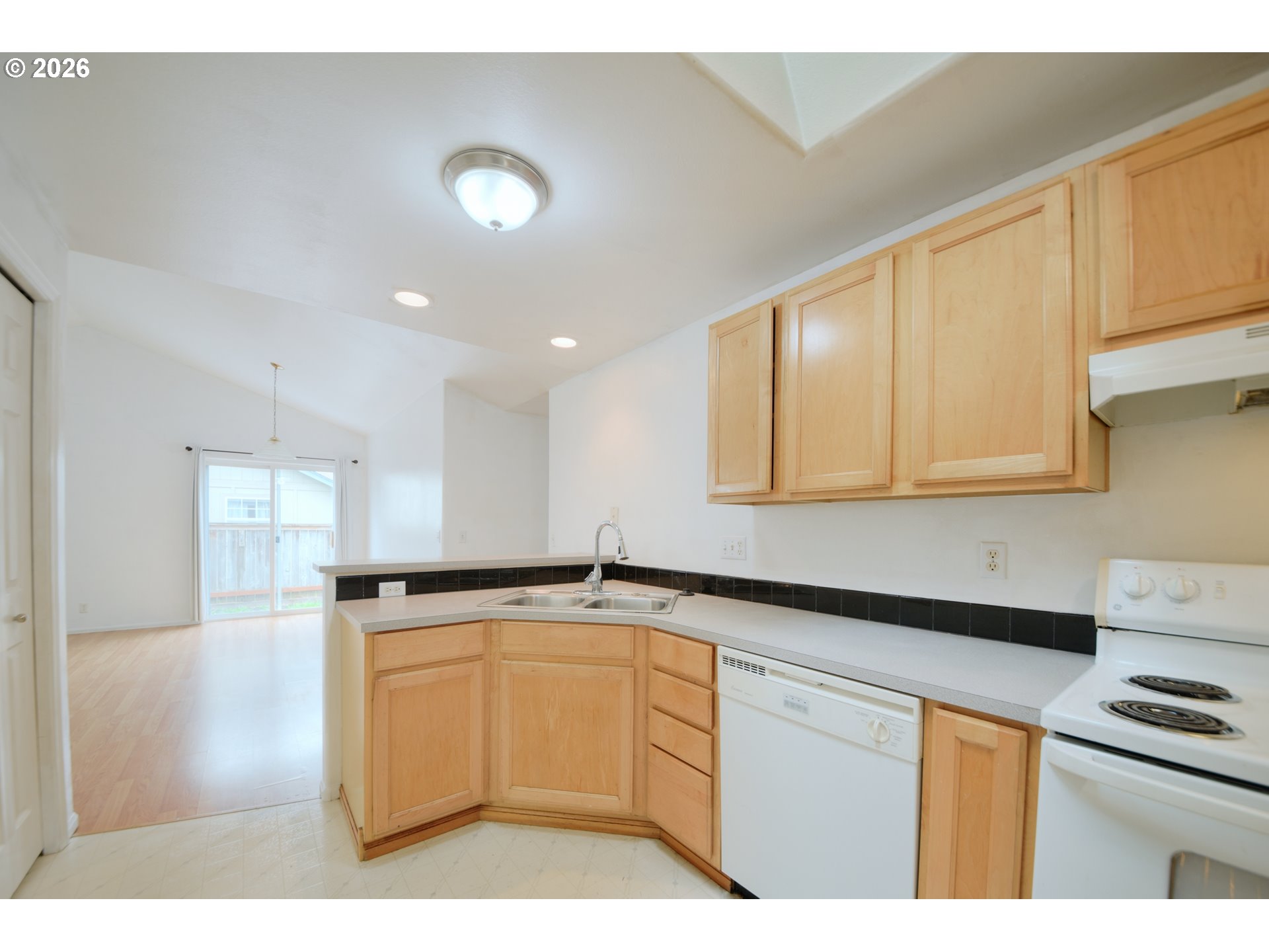 785 RED CEDAR CT