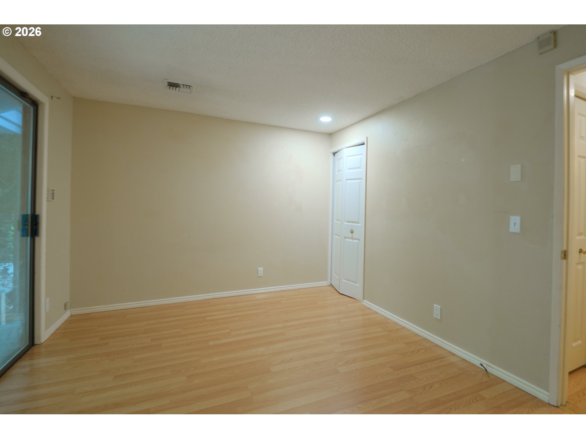1217 WILLAGILLESPIE RD